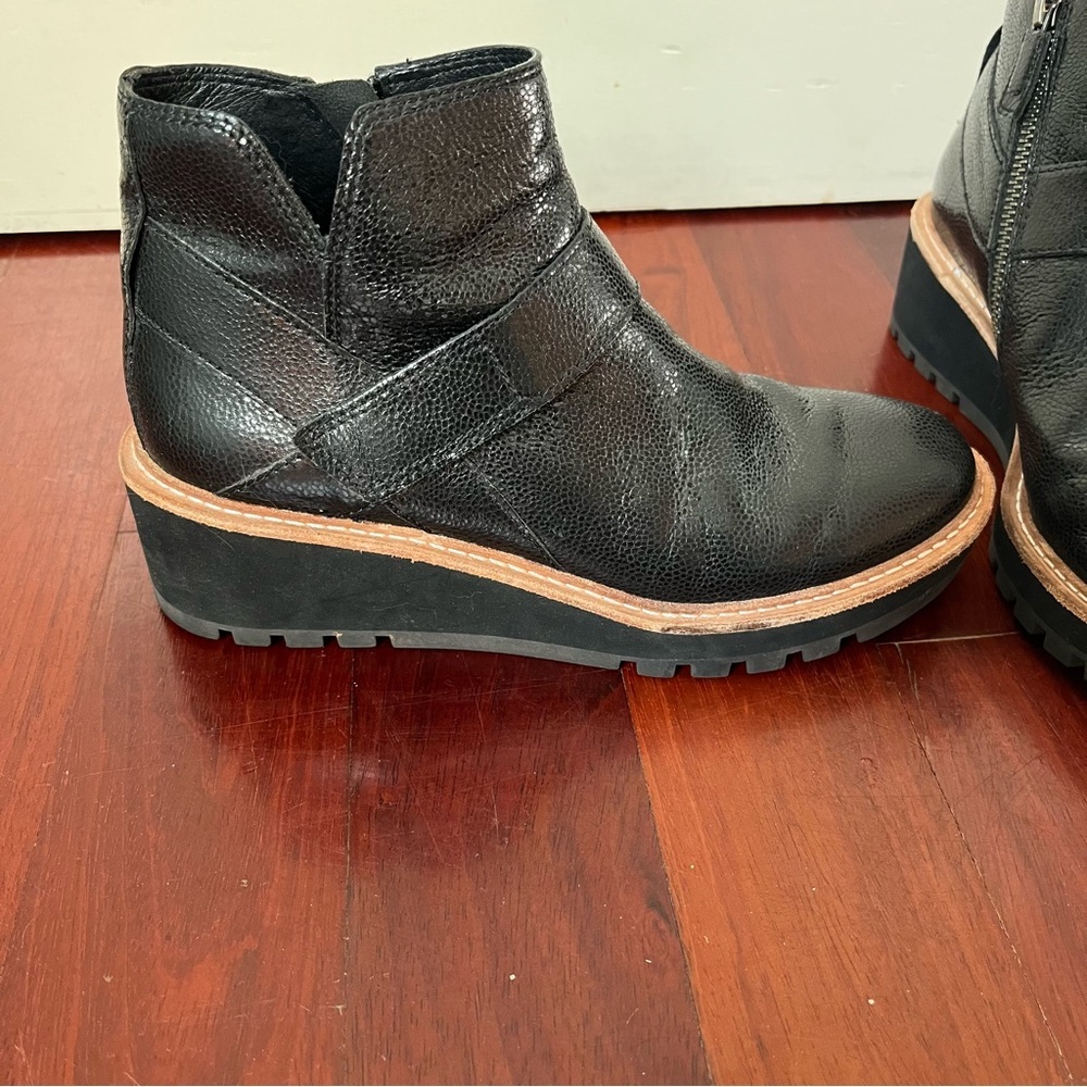 Eileen Fisher Cargo Ankle Bootie 6.5 Leather Lug Sole Minimalist Edgy Chunky - Picture 2 of 14